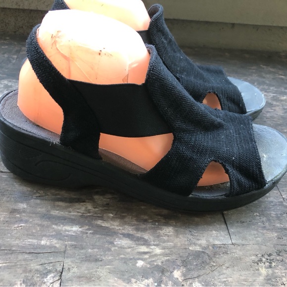 Easy Street Solite 30-16332 Black Ankle Strap Sandals Size 10M - Picture 2 of 11